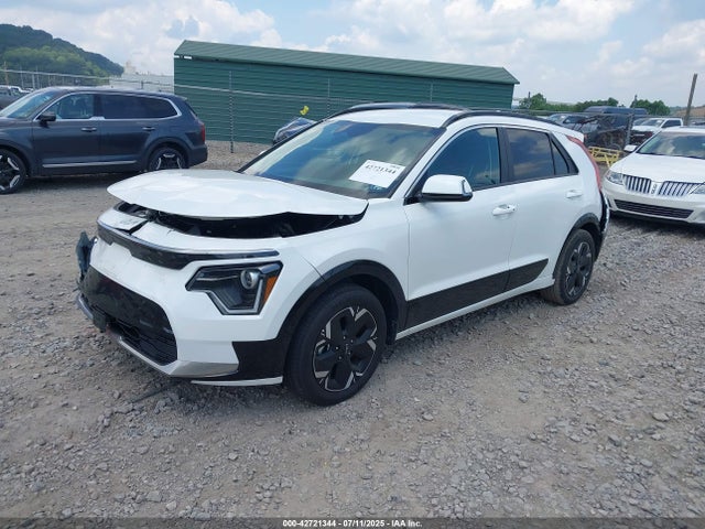 KNDCR3L11S5134725 KIA Niro