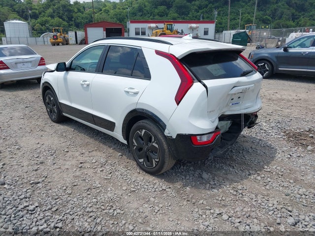 KNDCR3L11S5134725 KIA Niro