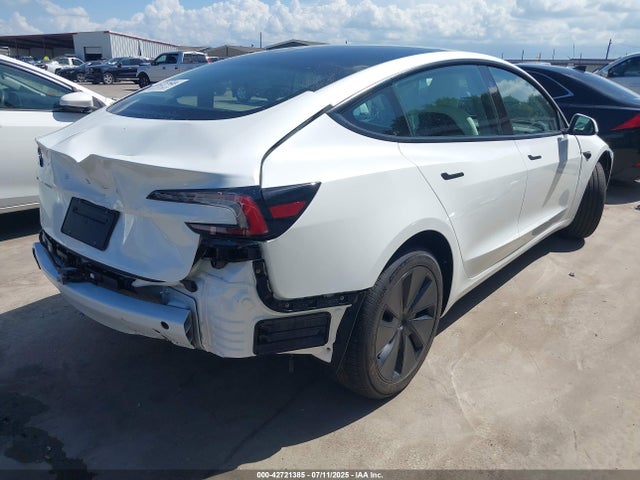 2025 TESLA MODEL 3 5YJ3E1EA8SF032494 Photo 3