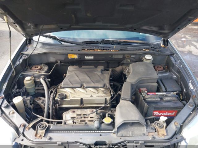 2005 MITSUBISHI OUTLANDER JA4LZ31F45U039336 Photo 9