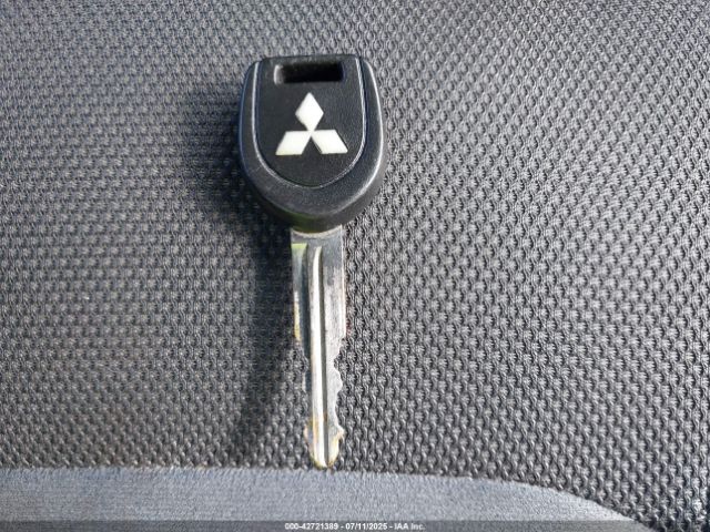 2005 MITSUBISHI OUTLANDER JA4LZ31F45U039336 Photo 10