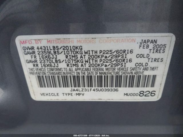 2005 MITSUBISHI OUTLANDER JA4LZ31F45U039336 Photo 8