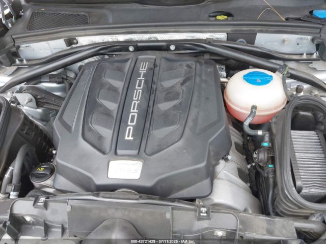 2015 PORSCHE MACAN WP1AB2A56FLB65772 Photo 9