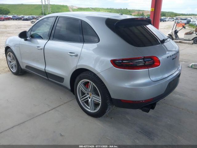 2015 PORSCHE MACAN WP1AB2A56FLB65772 Photo 2