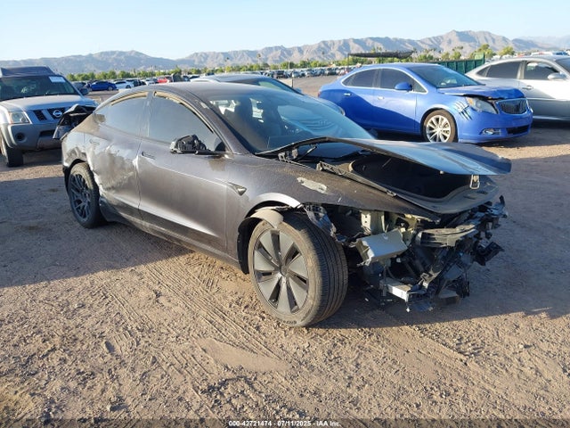 2024 TESLA MODEL 3 5YJ3E1EB2RF799213 Photo 0