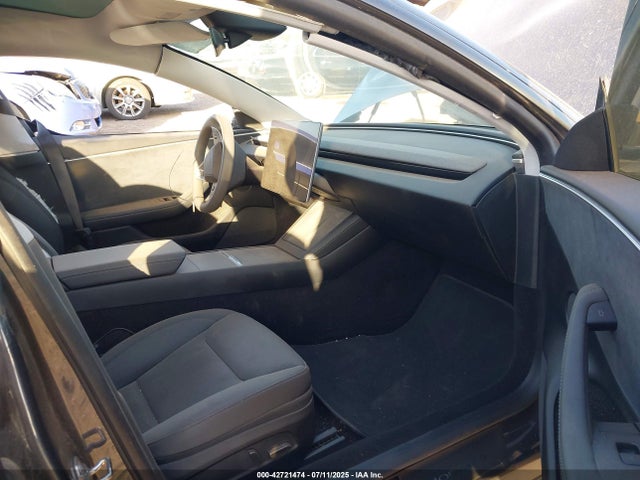 2024 TESLA MODEL 3 5YJ3E1EB2RF799213 Photo 4