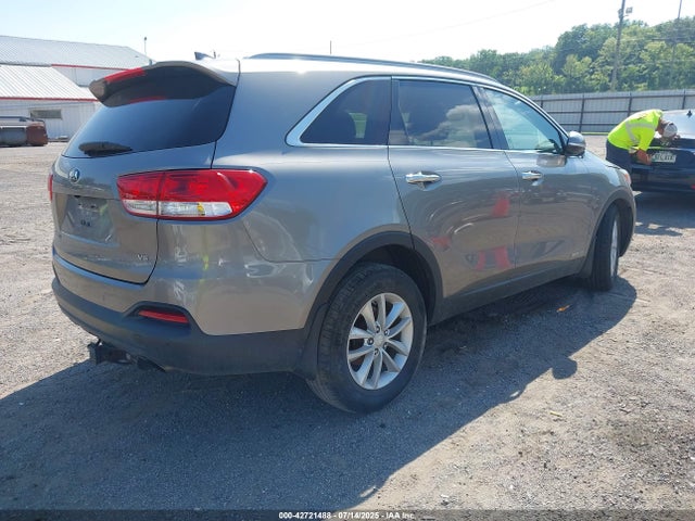 5XYPGDA56HG229509 KIA 2017