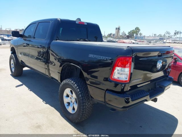 2022 RAM 1500 1C6RRFMG7NN441178 Photo 2