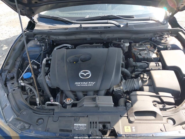 3MZBN1U75JM187447 Mazda pe
