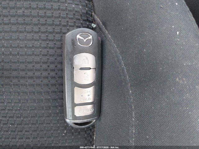 3MZBN1U75JM187447 Mazda pe