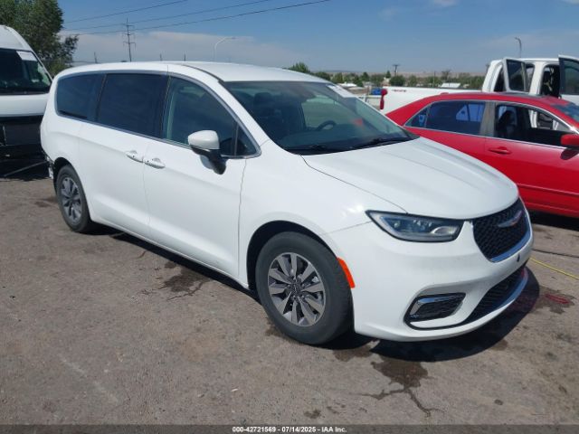 2023 CHRYSLER PACIFICA HYBRID 2C4RC1L73PR611735