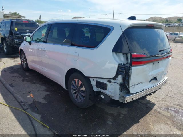 2023 CHRYSLER PACIFICA HYBRID 2C4RC1L73PR611735 Photo 2