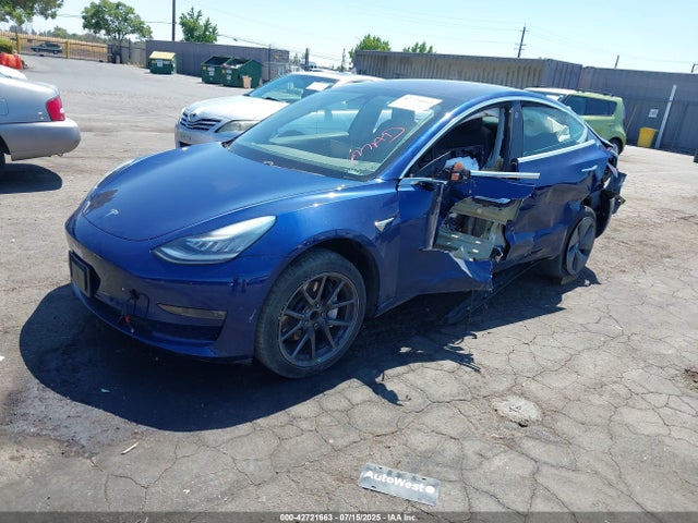 2018 TESLA MODEL 3 5YJ3E1EA5JF161095 Photo 1