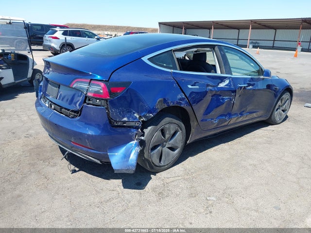 2018 TESLA MODEL 3 5YJ3E1EA5JF161095 Photo 3