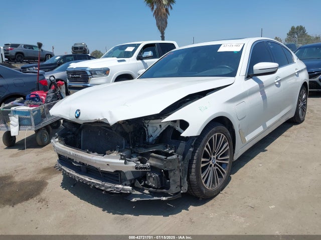 WBAJA9C52JB252753 BMW 530e