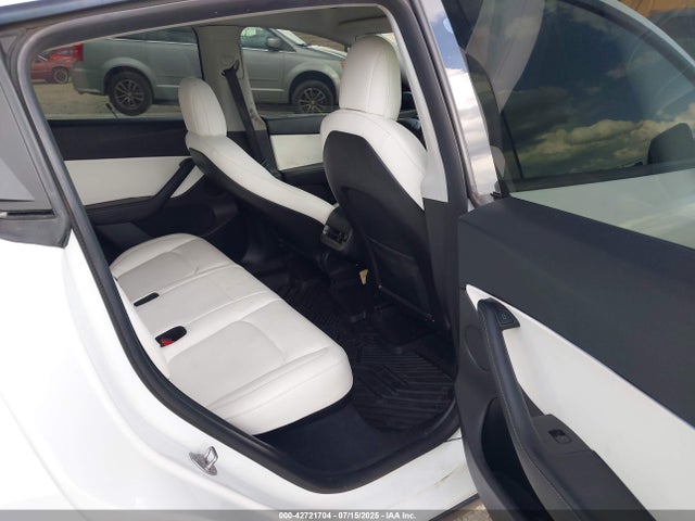 2021 TESLA MODEL Y 5YJYGDEE1MF283591 Photo 7