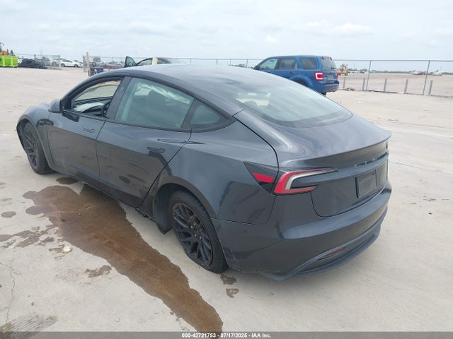 2024 TESLA MODEL 3 5YJ3E1EA5RF757111 Photo 2