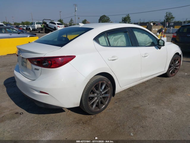 Mazda py 2018 3MZBN1V35JM259744 Image 4