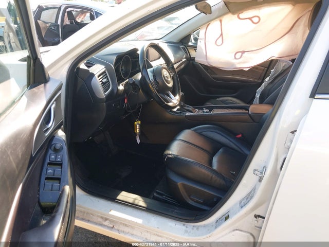 Mazda py 2018 3MZBN1V35JM259744 Image 5