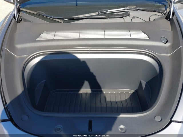 2025 TESLA MODEL Y 7SAYGDED4SF320589 Photo 9