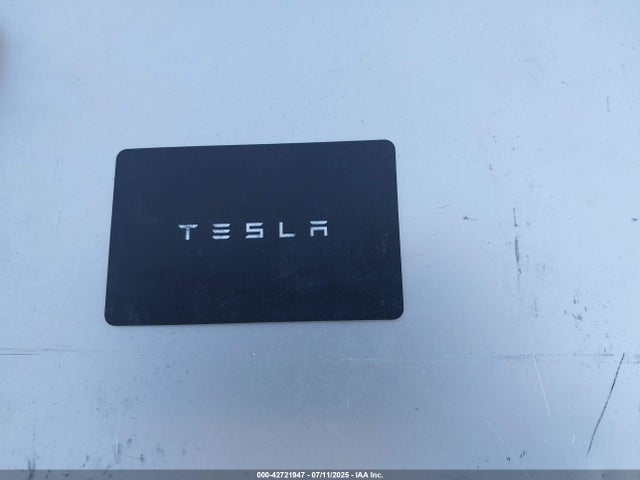 2025 TESLA MODEL Y 7SAYGDED4SF320589 Photo 10