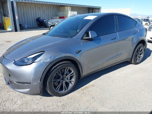 2025 TESLA MODEL Y 7SAYGDED4SF320589 Photo 1