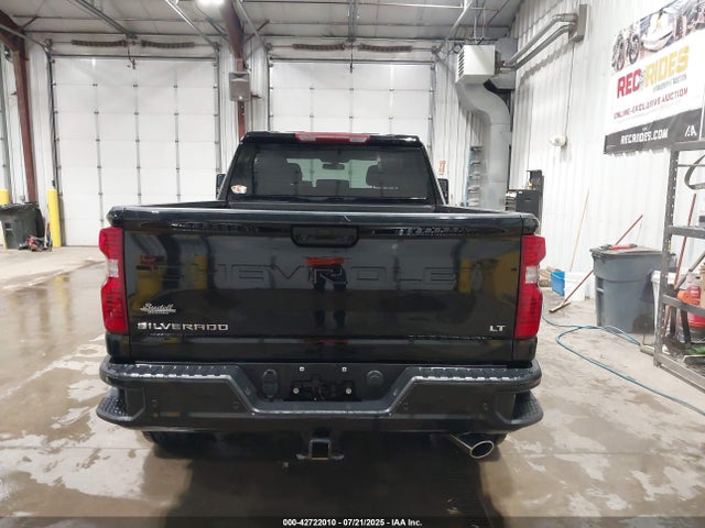 Chevrolet l8t 2023 1GC4YNE71PF156181 Image 19