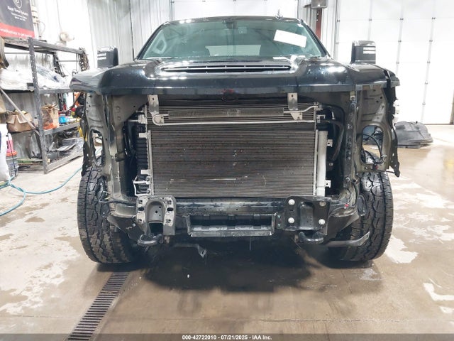 Chevrolet l8t 2023 1GC4YNE71PF156181 Image 11
