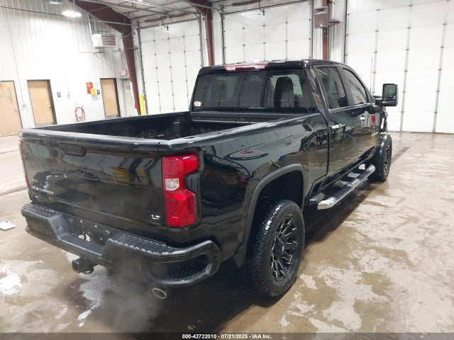 Chevrolet l8t 2023 1GC4YNE71PF156181 Image 4