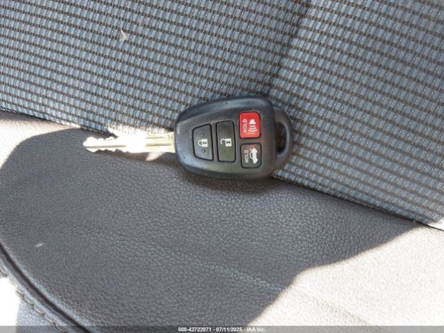 2014 TOYOTA COROLLA 2T1BURHE0EC185133 Photo 10