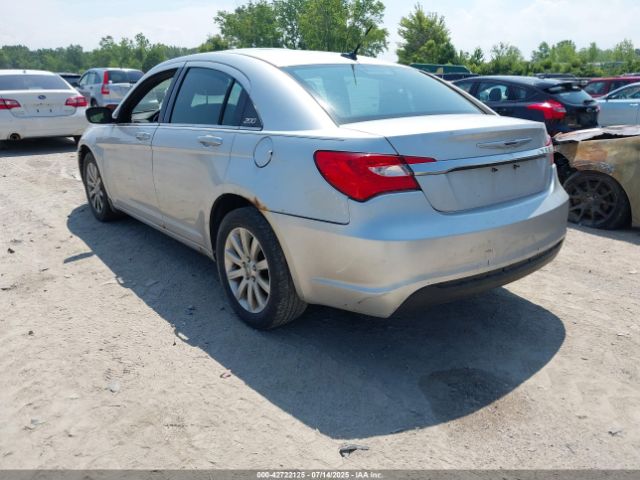 2012 CHRYSLER 200 1C3CCBABXCN169177 Photo 2