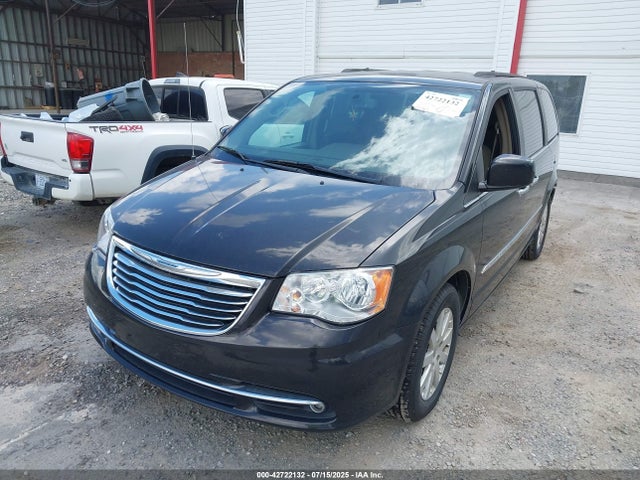 2C4RC1BG1FR699569 Chrysler Town and Country