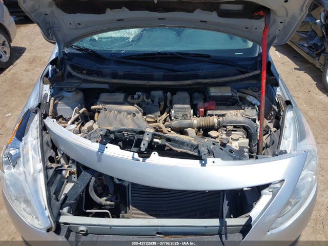 3N1CN7AP9HL815673 Nissan 2017