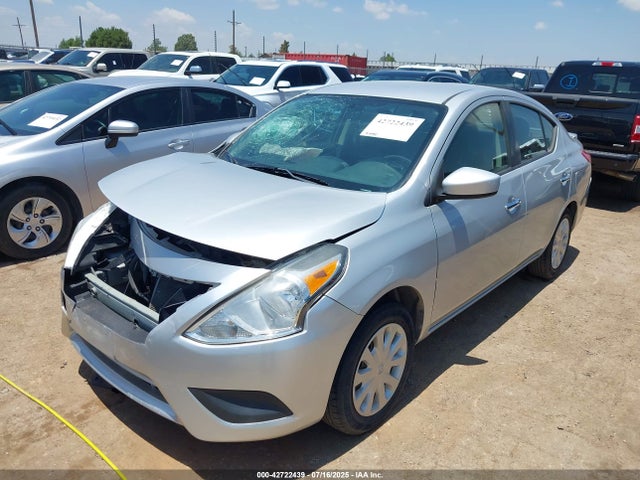 3N1CN7AP9HL815673 Nissan 2017