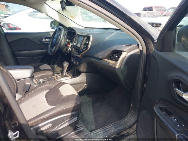 1C4PJLAB4FW517790 Jeep Cherokee
