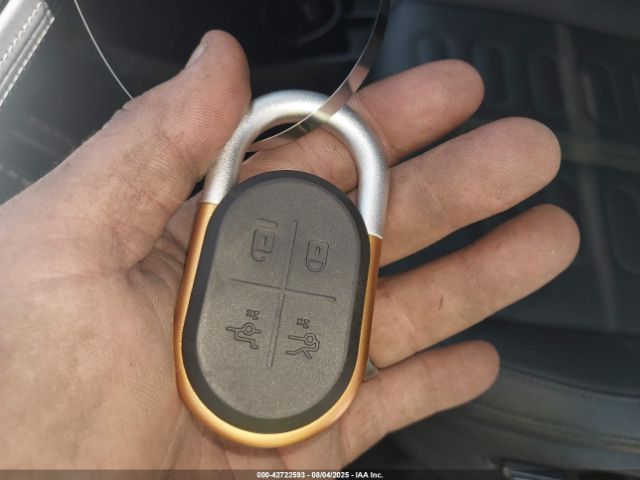 2023 RIVIAN R1T 7FCTGBAAXPN027340 Photo 10