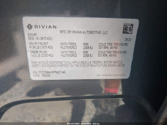 2023 RIVIAN R1T 7FCTGBAAXPN027340 Photo 8