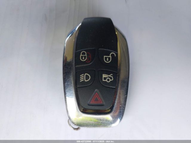 2012 JAGUAR XJ SAJWA2GE0CMV30312 Photo 10