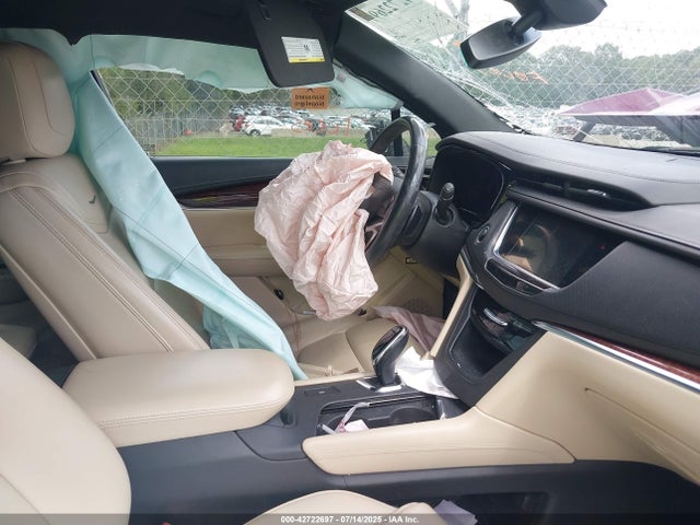 2017 CADILLAC XT5 1GYKNBRSXHZ315285 Photo 4