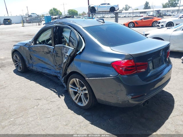 WBA8D9C39HA011728 BMW 330I