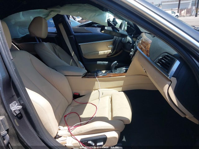 WBA8D9C39HA011728 BMW 330I