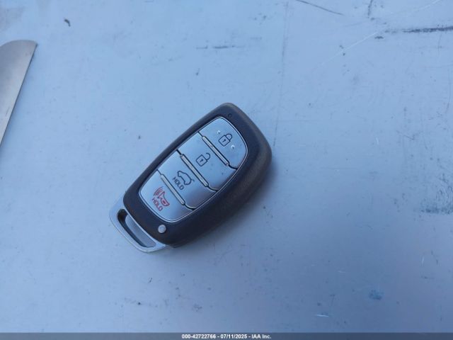 2017 HYUNDAI IONIQ HYBRID KMHC85LC9HU040120 Photo 10