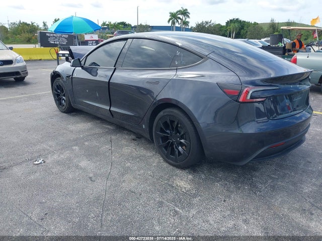 Tesla 2024 2024 5YJ3E1EA7RF752606 Image 3