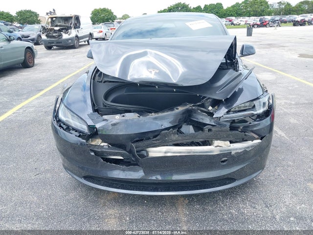 Tesla 2024 2024 5YJ3E1EA7RF752606 Image 6