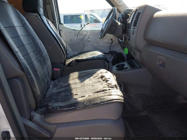Nissan 2021 2021 1N6AF0LY0MN810593 Image 5