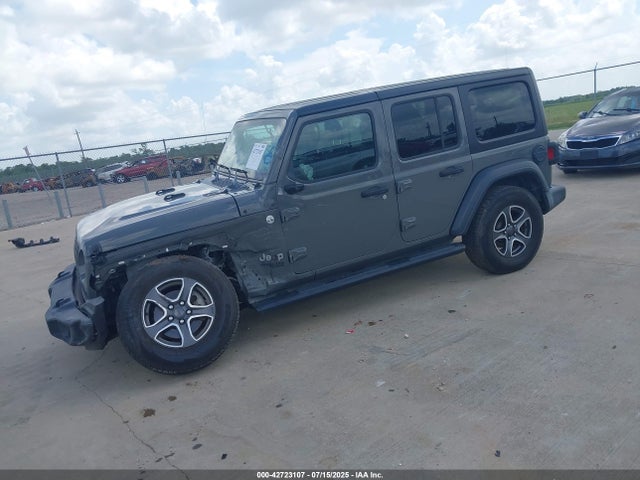 1C4HJXDN6LW182819 Jeep 2020