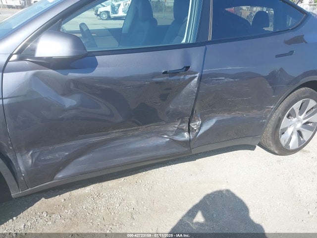 2023 TESLA MODEL Y 7SAYGDED4PF966724 Photo 5