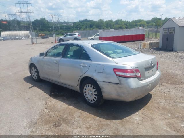 2011 TOYOTA CAMRY 4T1BF3EK0BU131391 Photo 2