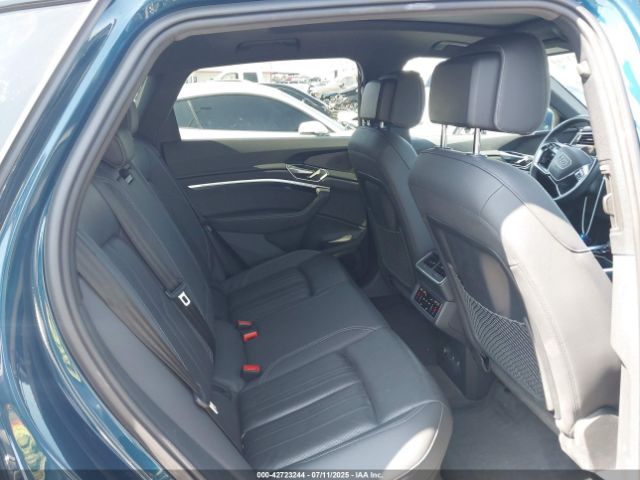 2022 AUDI E-TRON WA1LAAGE1NB008616 Photo 7
