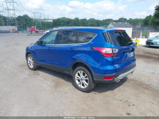 2017 FORD ESCAPE 1FMCU0GDXHUC19915 Photo 2